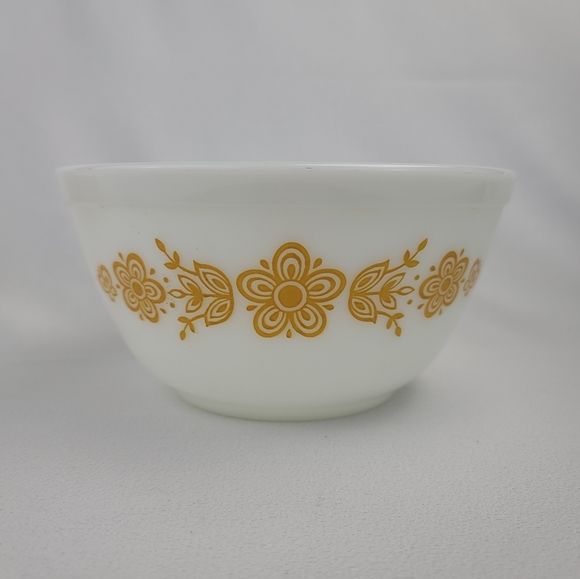 Vtg Pyrex 402 Butterfly Gold Cinderella Bowl - Picture 12 of 12